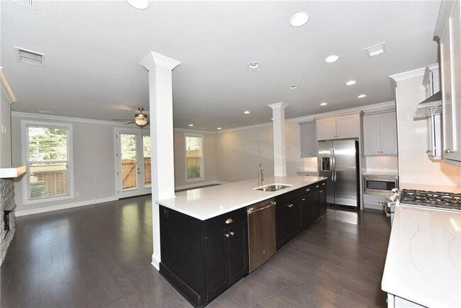 Photo - 5236 Cresslyn Rdg