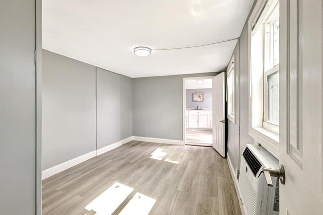 Photo - 448 Roseland Dr