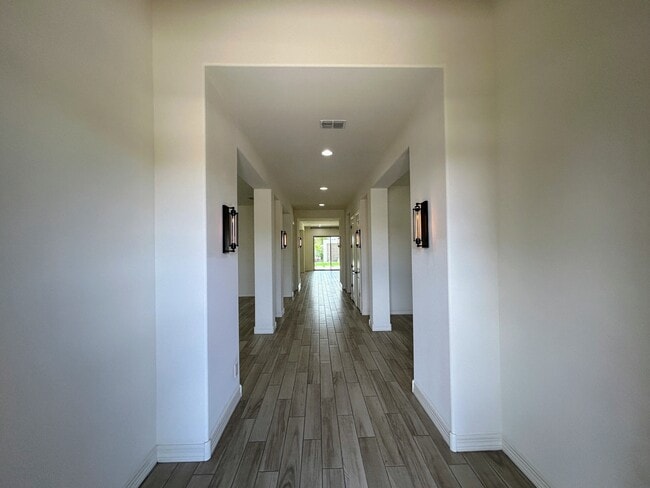 Photo - 1811 E Aster Pl