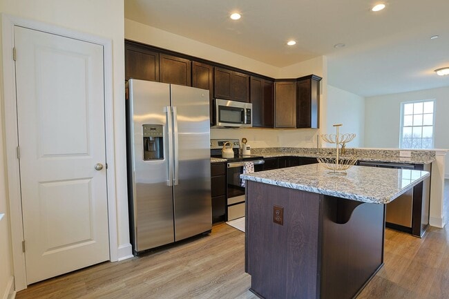 Luxury Townhomes! - Luxury Townhomes!
