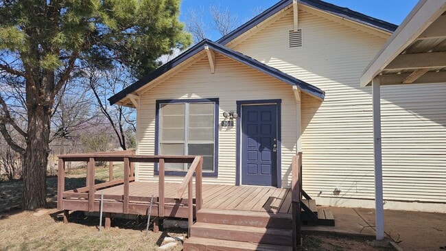 Photo - LARGE CORNER LOT! 2 bed 1 bath, could be 3 bedroom