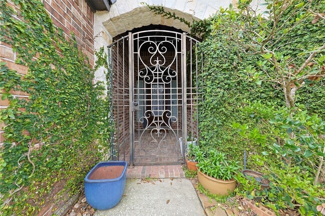 Photo - 63 N Crescendo Path Pl
