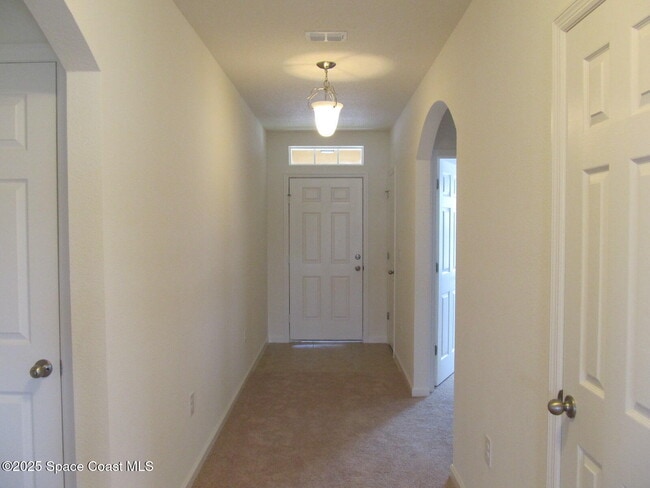 Photo - 2002 Elkins Point Dr