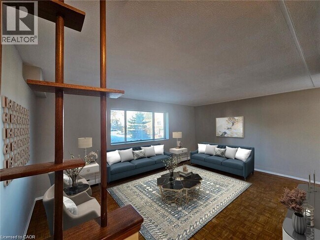 Photo - 2205 King St E Unité B2