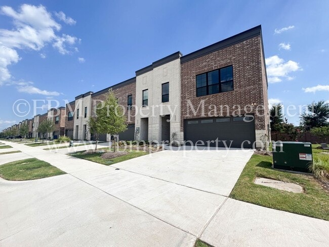 Building Photo - 2871 Amelia Ln