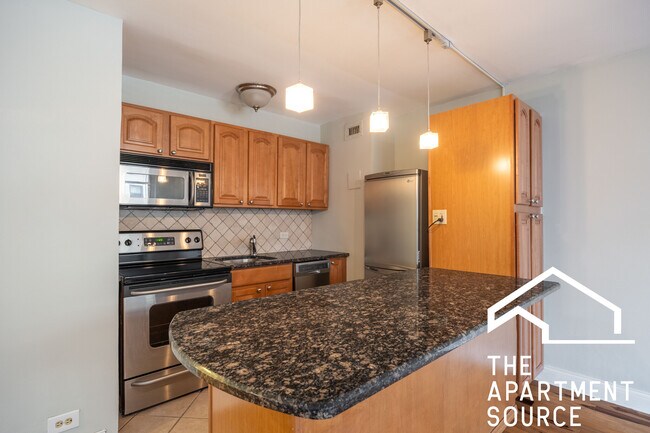 Photo - 445 W Wellington Ave Unit 04H