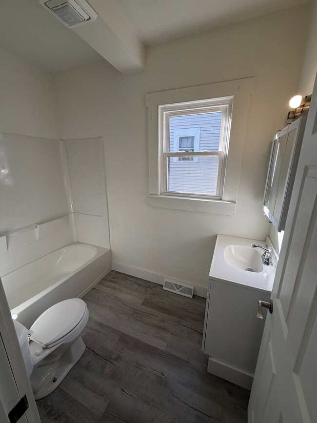 Photo - 2128 Norwood Blvd