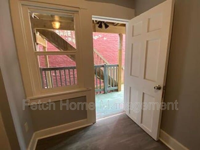 Photo - 208 W Vine St