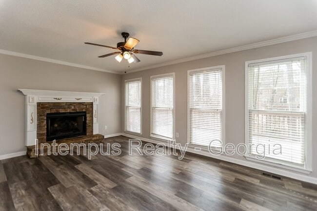 Photo - 612 Ridge Crossing Dr