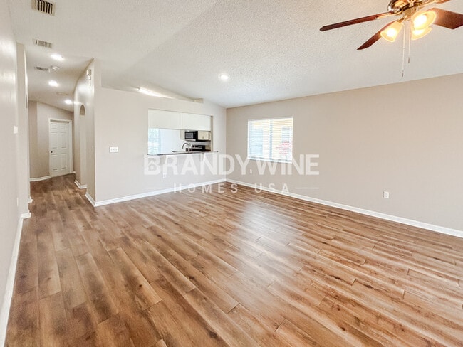 Photo - 11750 Lynmoor Dr