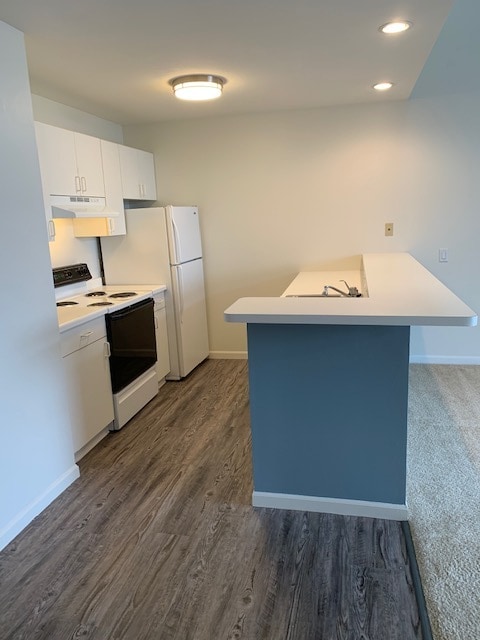 Kitchen - Blueberry Hill Apartments