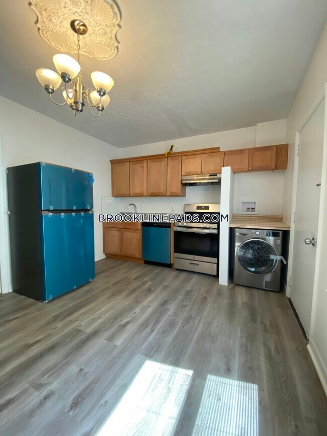 Photo - 258 Cypress St Unit 1F