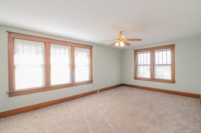 Photo - 306 Brooks St Unit 1