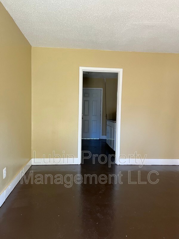 928 N Hollywood St Condo Condo for Rent in Memphis, TN