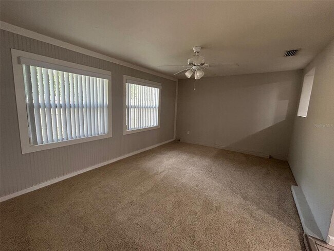 Photo - 320 Cardinal Rd