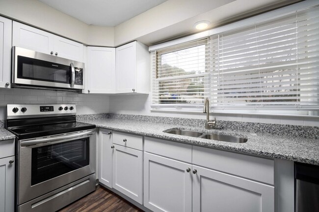 Sunstone Apartments