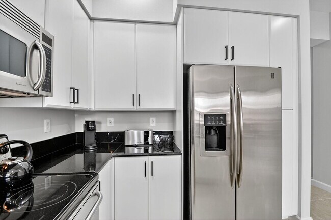 Photo - 801 S Olive Ave Unidad 408