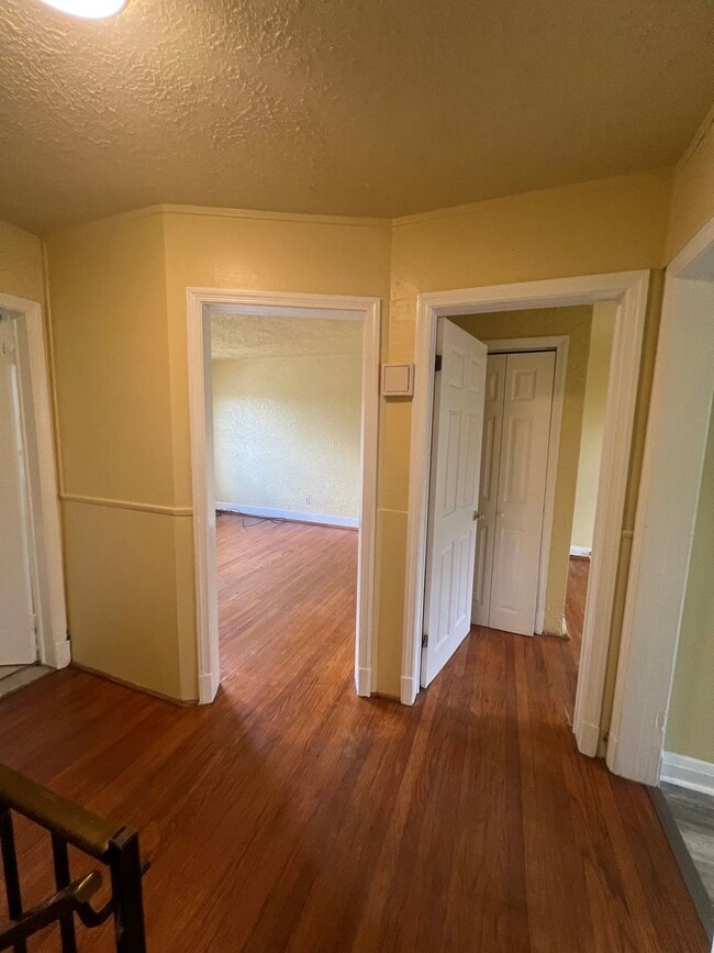 Photo - Beautiful 3 Bedroom 2 Full Bathroom Town Home Belair Edison Unit 2