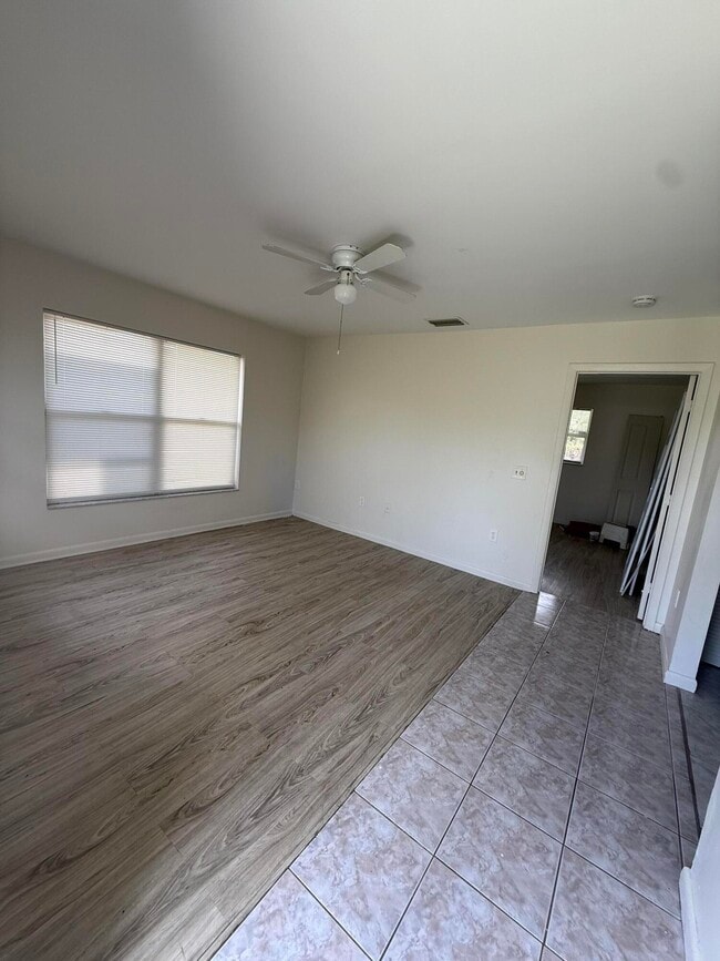 Photo - 3961 Park Ln