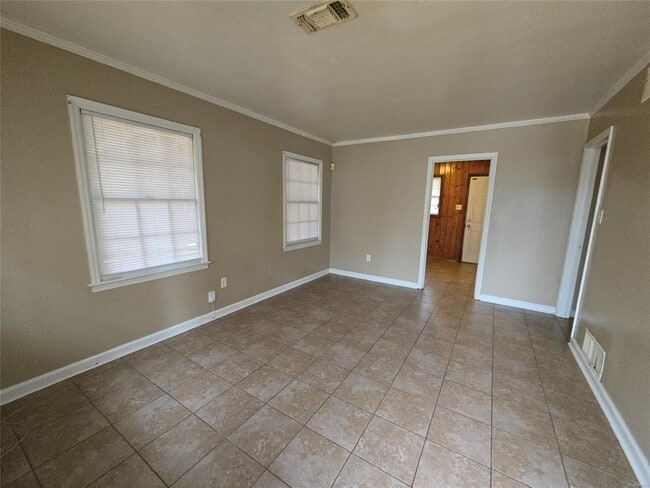 Photo - 1809 Midway St