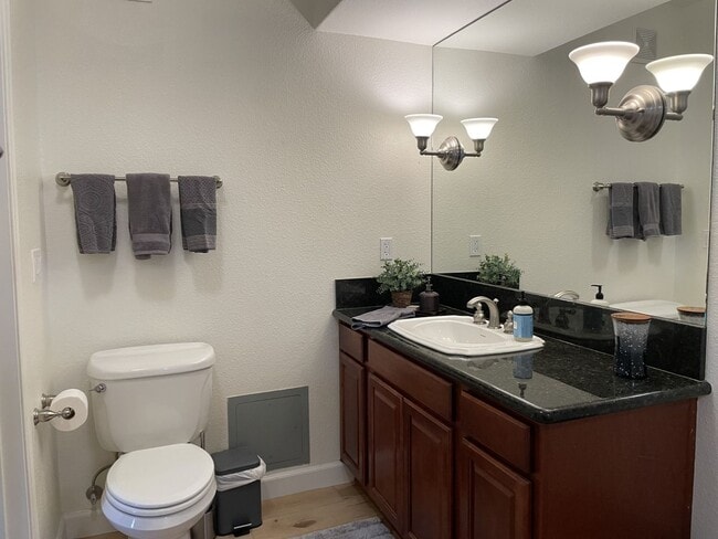 Photo - Fully Furnished 1 Bedroom Downtown
