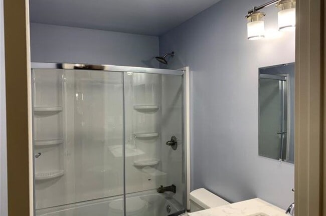 Photo - 716 4th St SE Unit 2