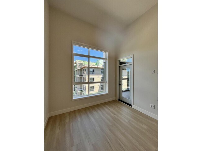 34395 Gladys Ave Unit 516