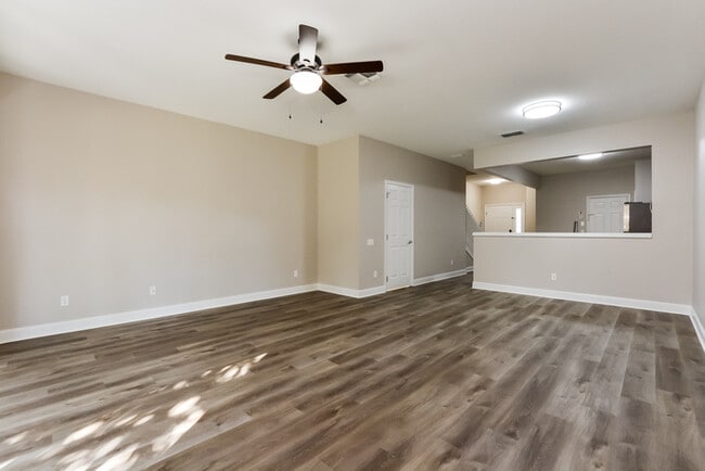 Photo - 1012 Berkman Cir