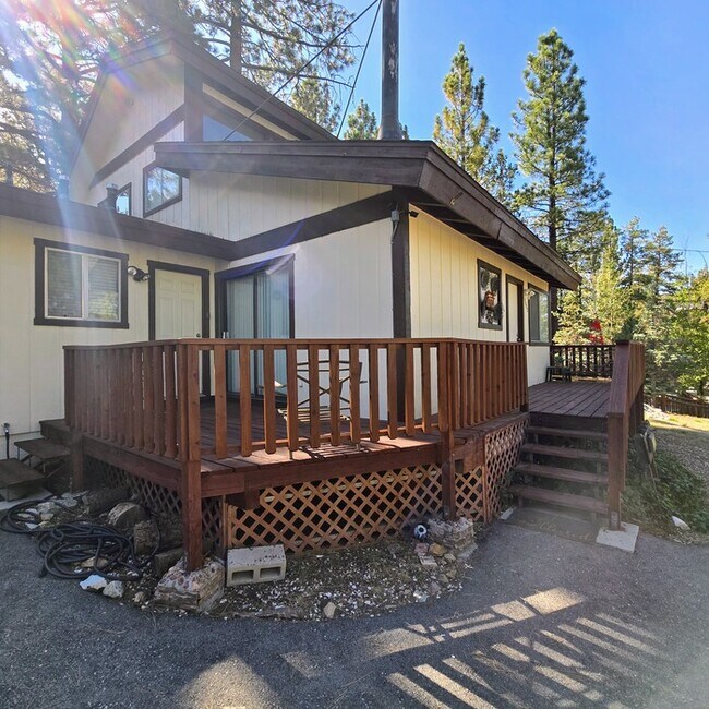 Charming 3-Bedroom + Loft Home in Shay Meadows