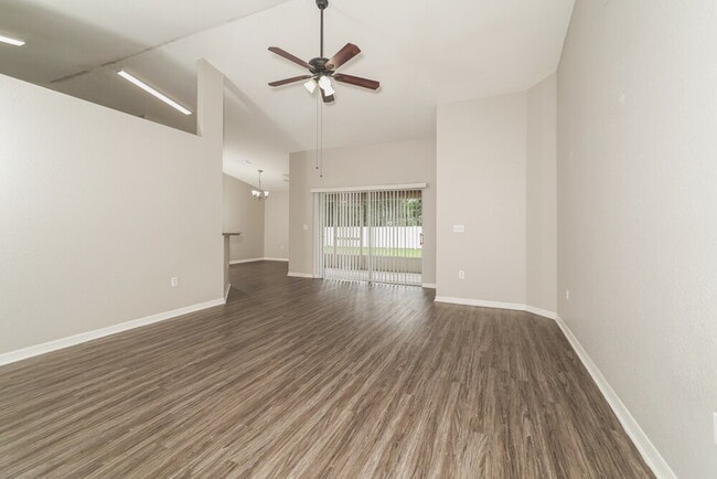 4668 Great Blue Heron Dr