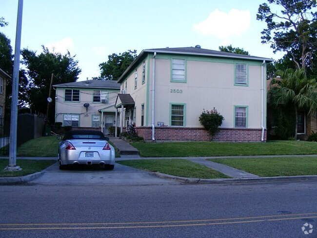 Building Photo - 2501 Cleburne St Unit 3 Rental