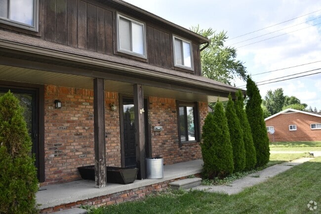 Building Photo - 2039 N Campbell Rd Rental
