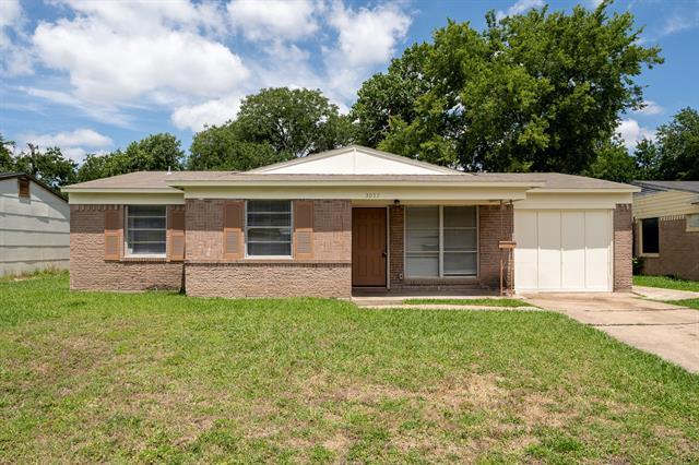 Photo - 3057 Dogwood Dr