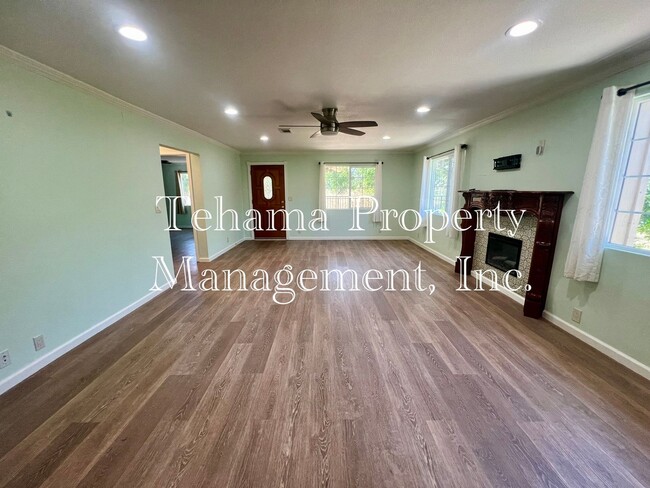 Photo - 2 bed 2 bathroom home in the El Camino/Gerber Area Available Unfurnished or Furnished