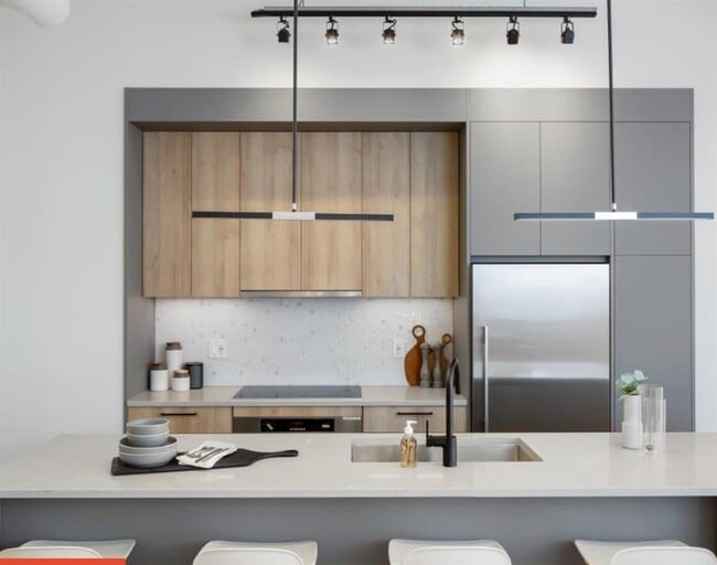 Photo - 606 Foster Ave