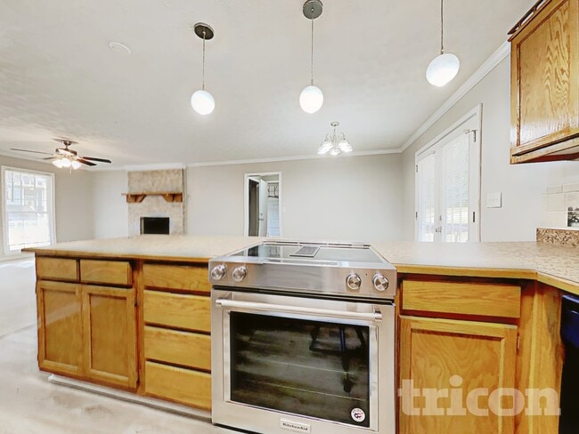 Photo - 9159 Tara Dr SW