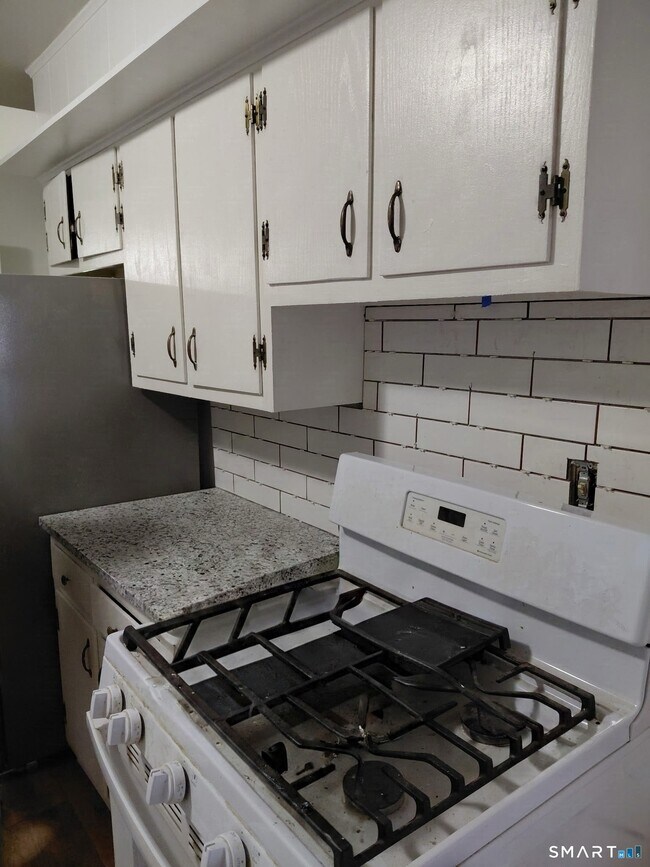 Photo - 191 Willow St Unit (First Floor)