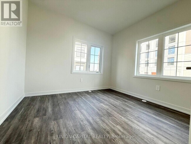 Photo - 30 Bullata Ln