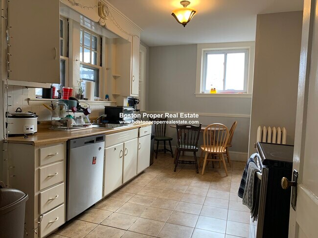 Photo - 118-120 University Rd