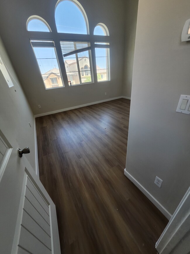 Building Photo - 6541 Grand Concourse St Rental