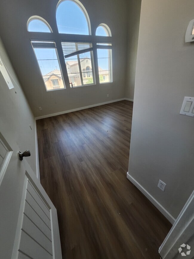 Building Photo - 6541 Grand Concourse St Rental