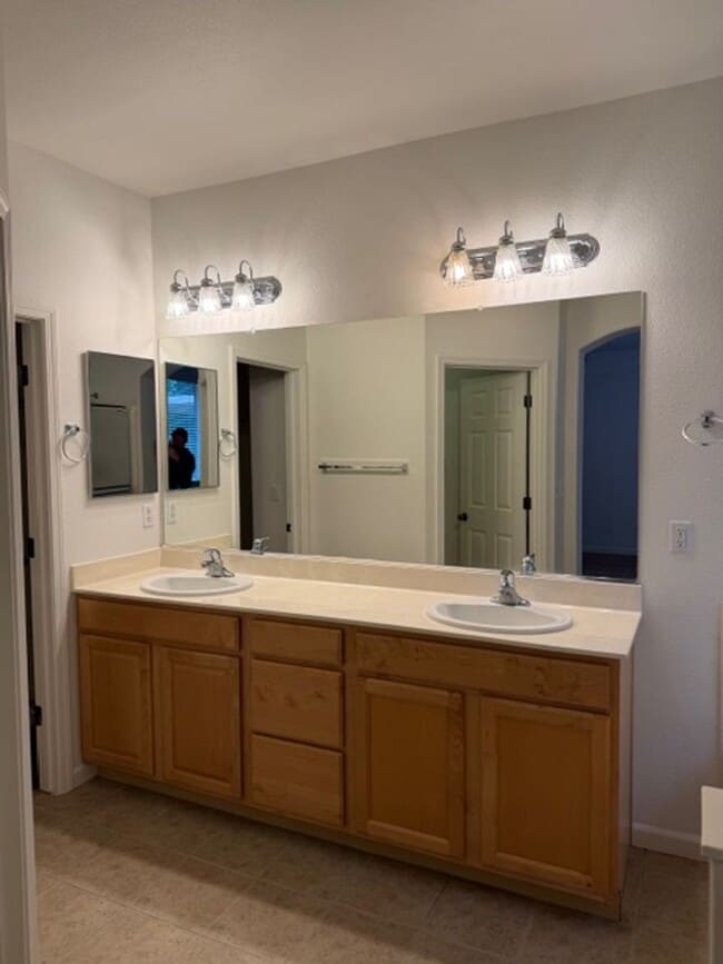 Photo - 4 Bed/ 3 Bath House