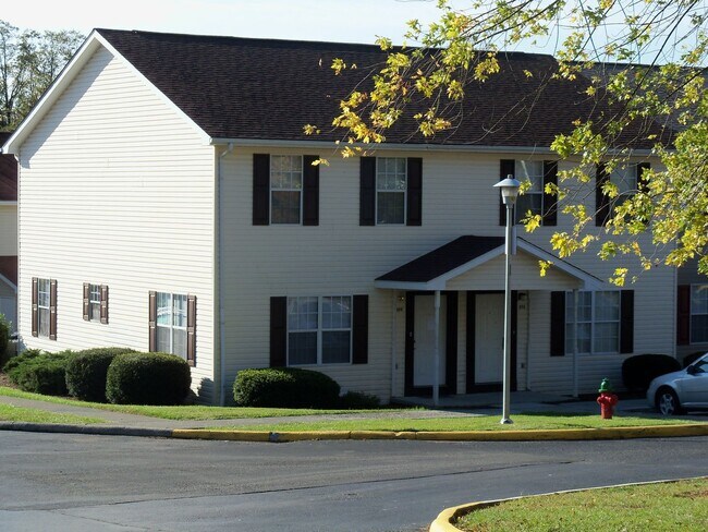 Photo - Rutherford 3 Bedroom 3 Bath with Den Town ...