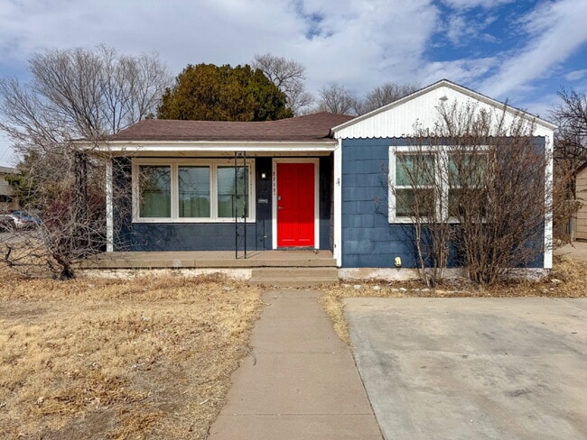 Building Photo - Pre-Leasing, 2-Bed in Tech Terrace!