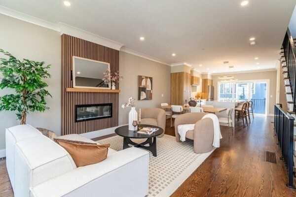 15 Tanglewood Rd