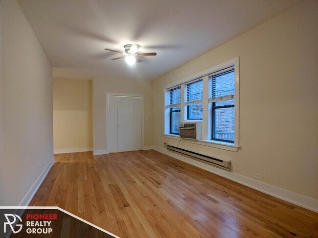 Photo - 3732 N Pine Grove Ave