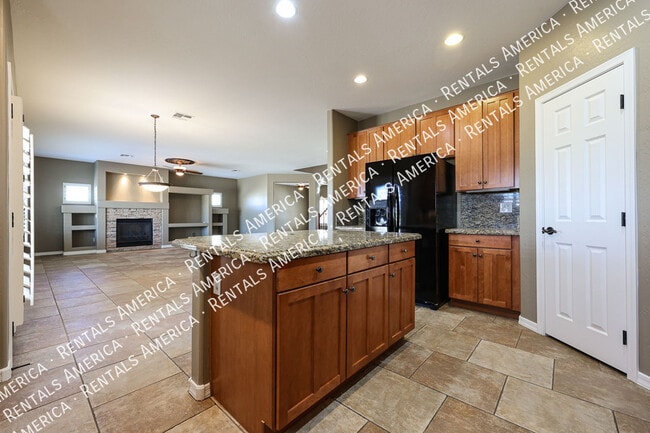 Building Photo - 26462 N 165th Dr