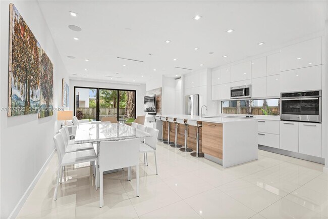 Photo - 3276 Day Ave