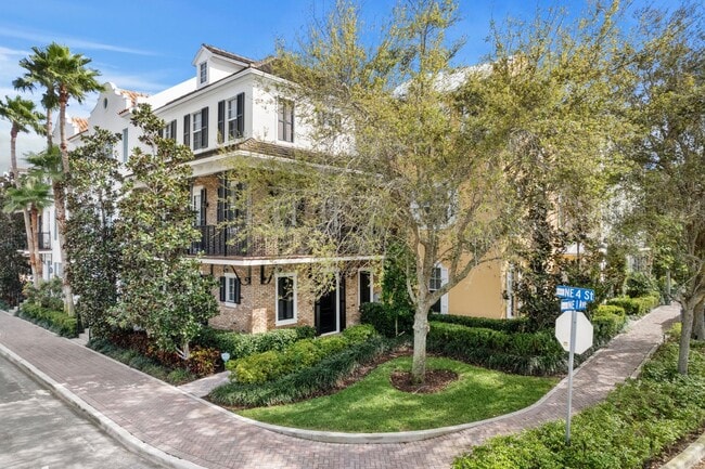 Photo - 135 N Cannery Row Cir