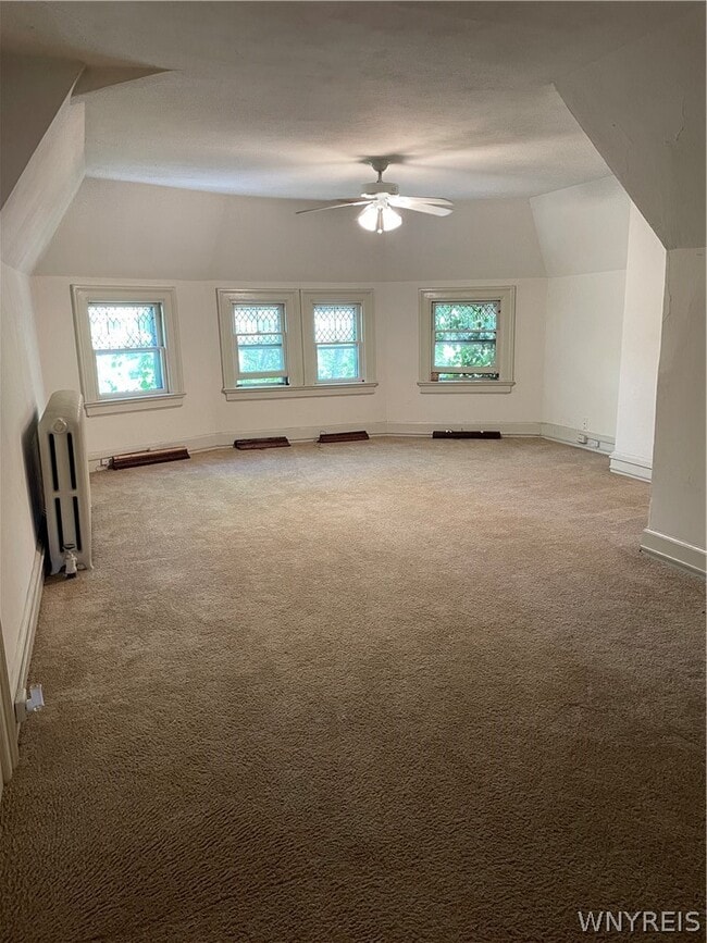 Photo - 721 W Ferry St